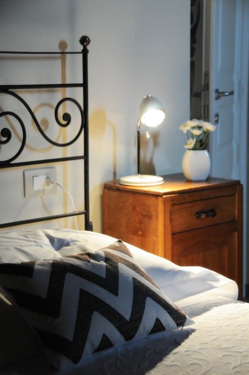 Massoni Bed And Breakfast 페스키에라델가르다 외부 사진