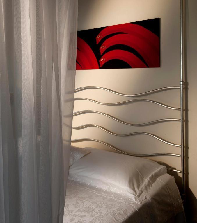 Massoni Bed And Breakfast 페스키에라델가르다 객실 사진